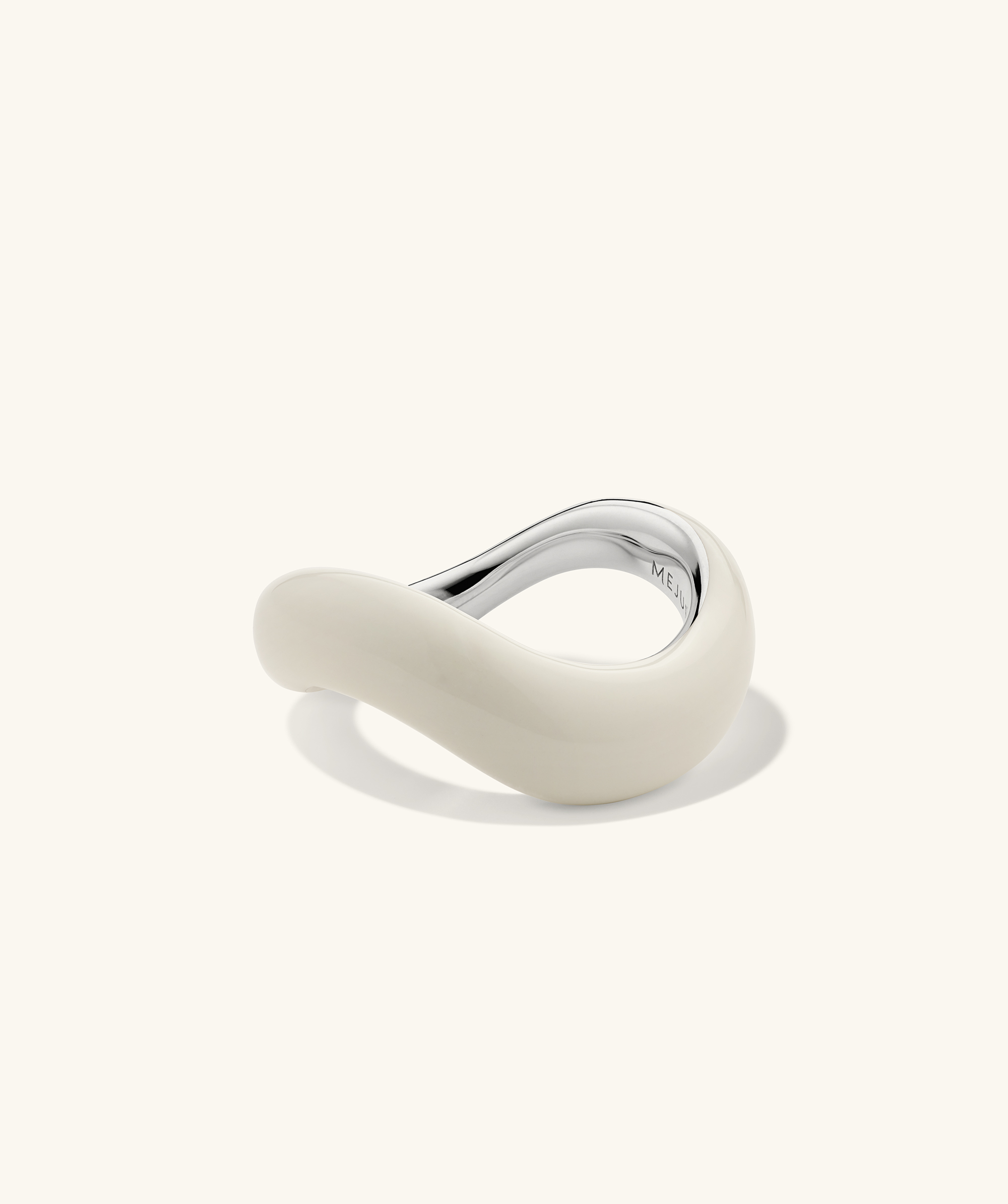 Figure Ring Enamel Cream