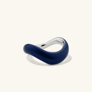 D?me Figure Ring